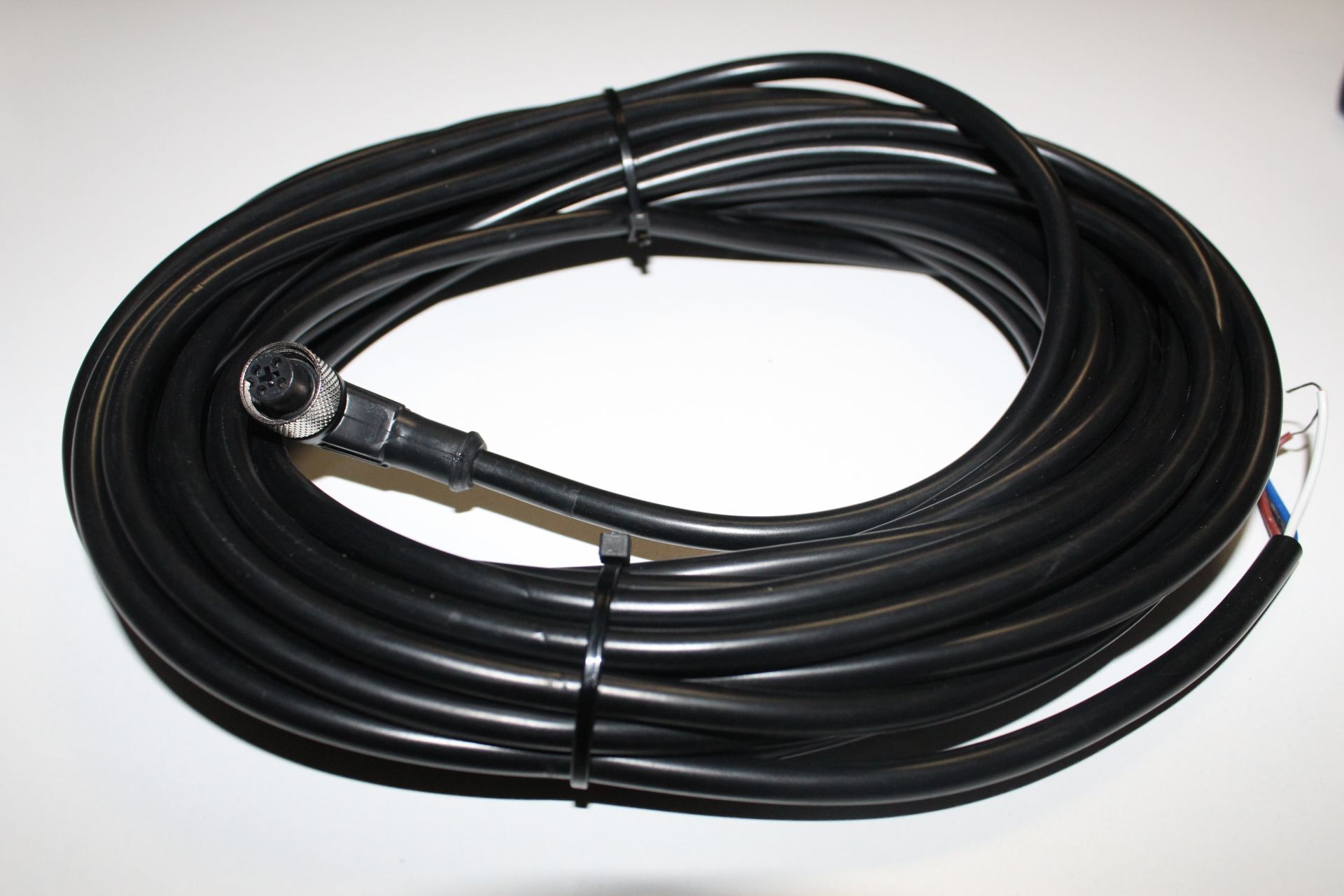 EE12-4RV10
