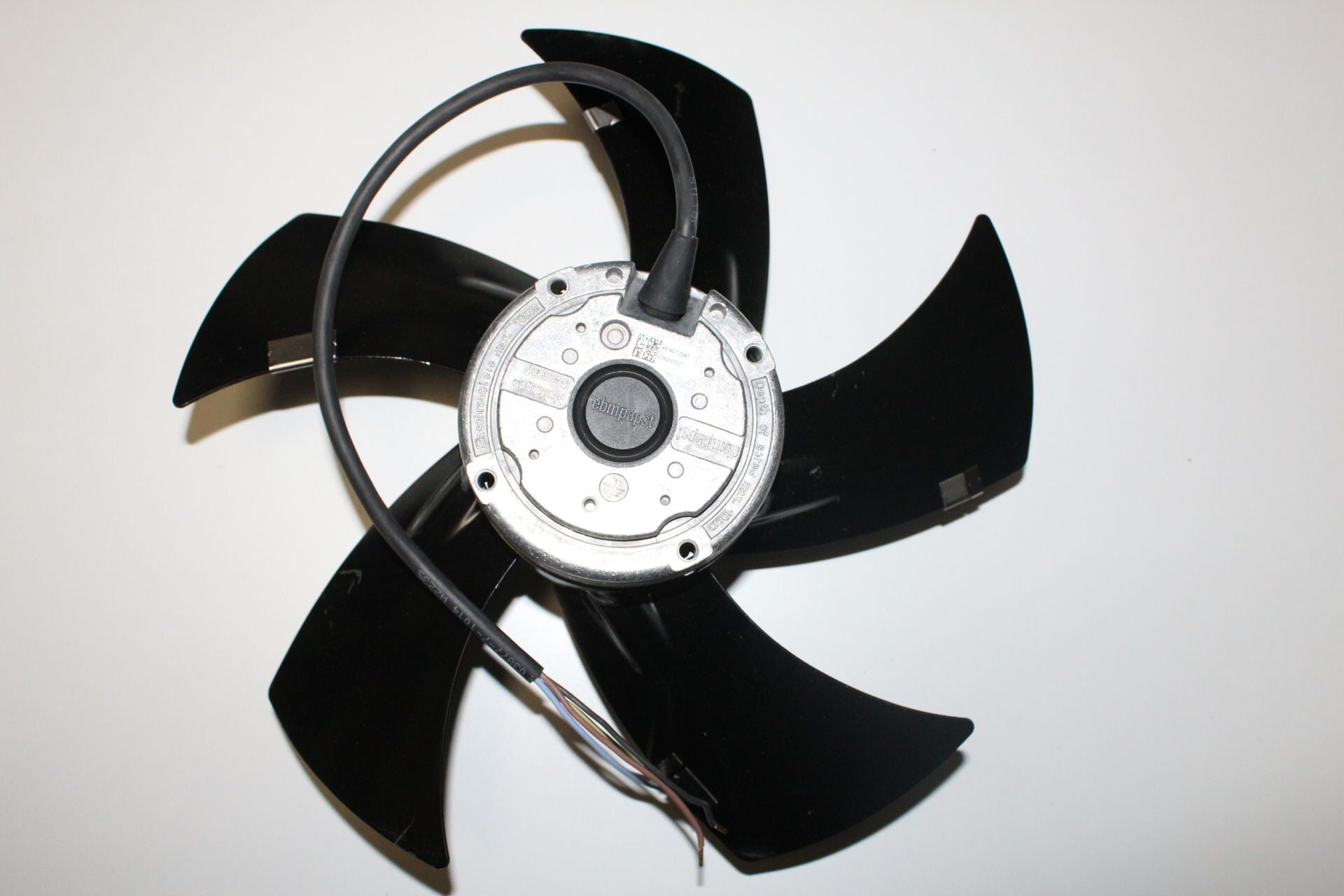 Ebmpapst A2E300-AP02-02 AC Soğutma Fanı 230V AC (50/60 Hz) 300 mm - Çift Bilyalı Rulmanlı (Dual Ball Bearing) / Sac Kanatlı / Endüstriyel Aksiyel Fan