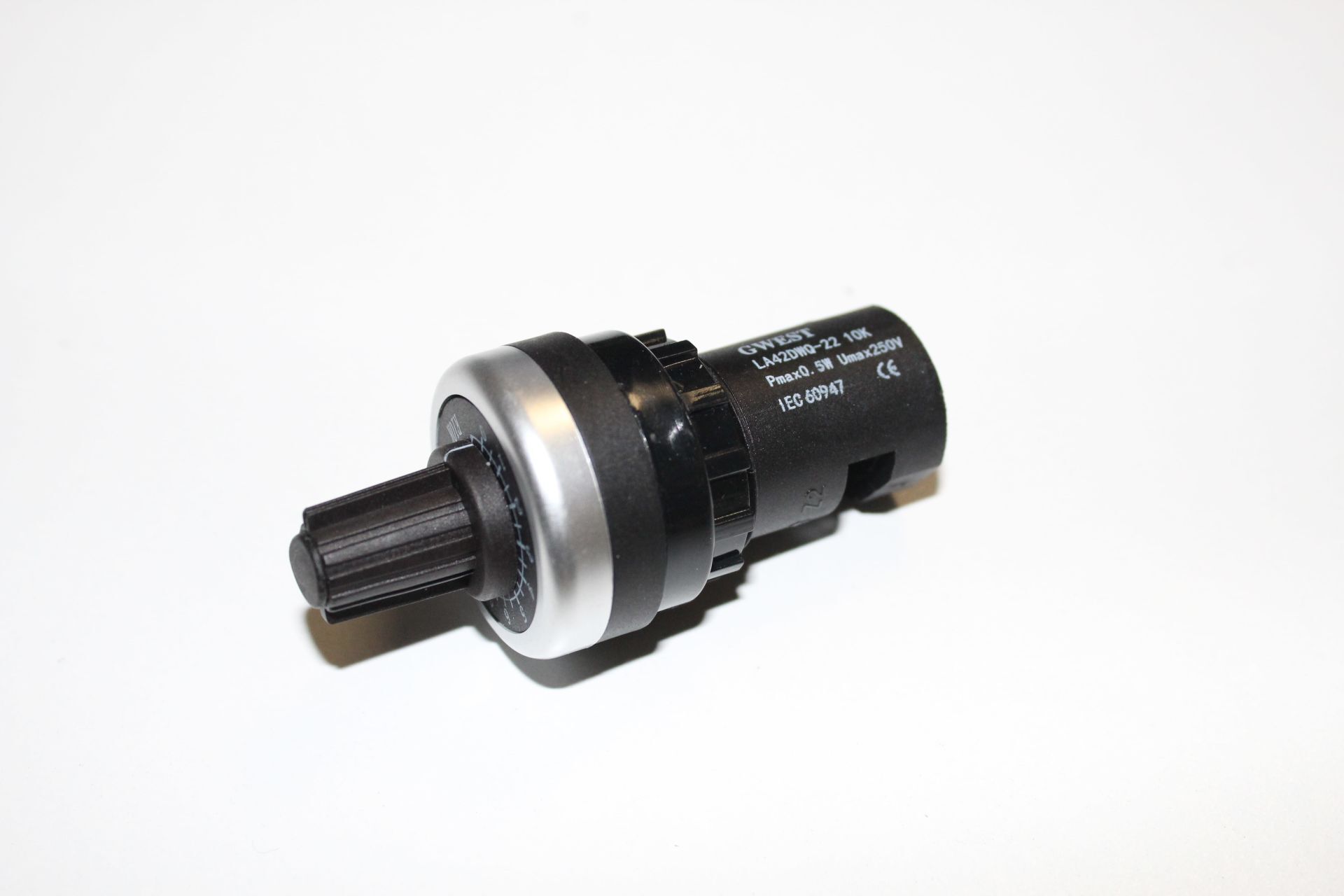 LA42DWQ-22  10K POTANS