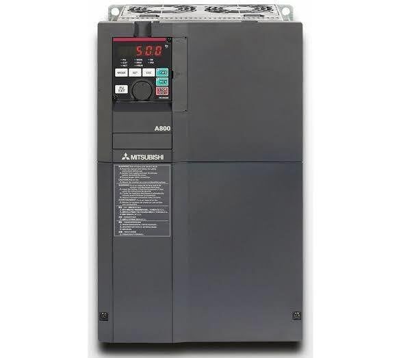 FR-A840-00126-E2-60 FRA84000126E260 MİTSUBİSHİ Sürücü 5,5KW Üç Fazlı 400-500VAC  Beslemeli
